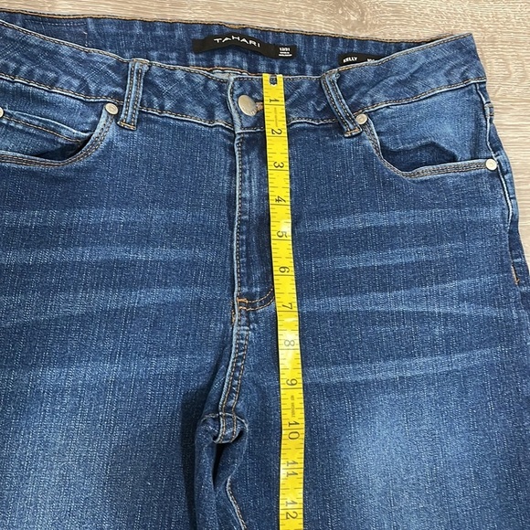 Tahari Kelly Mid Rise Skinny Denim Jeans 12/31 - Picture 9 of 16